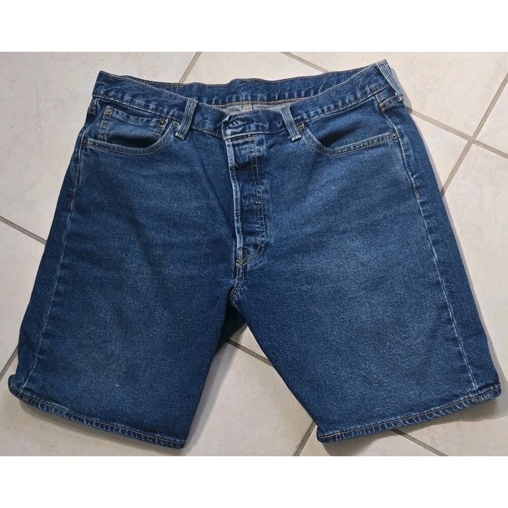 Levi’s 501 Denim Shorts Men 36 Blue Medium Wash Button Fly Classic